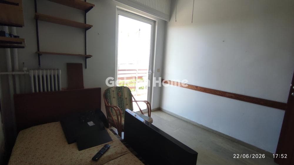 Office in Chatzikiriakeio, Piraeus — Photo 17 of 19