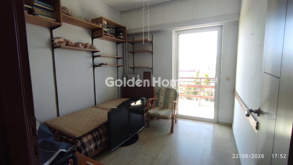 Office in Chatzikiriakeio, Piraeus — Photo 15 of 19
