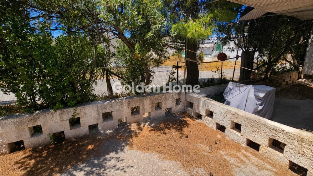 Μονοκατοικία στην Λόφος Ξελαφτάκι, Καλύβια Θορικού — Φωτογραφία 1 από 4