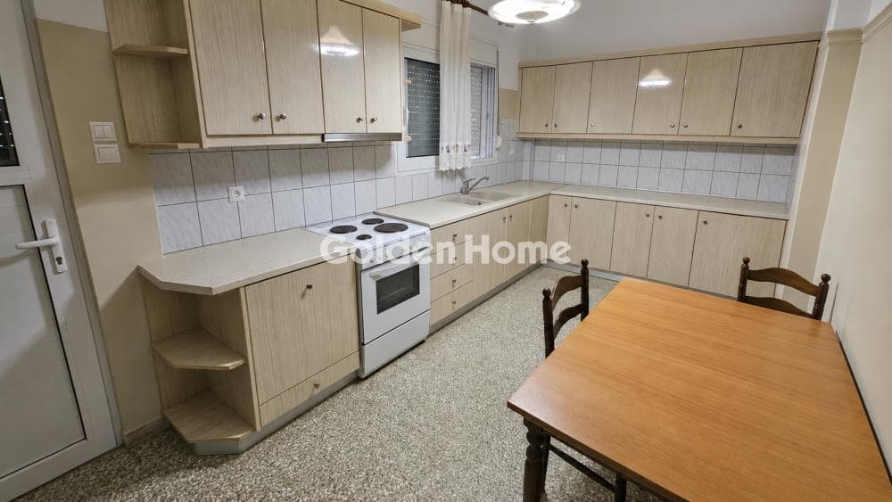 Διαμέρισμα στην Αγία Κυριακή, Παλαιό Φάληρο — Φωτογραφία 1 από 19