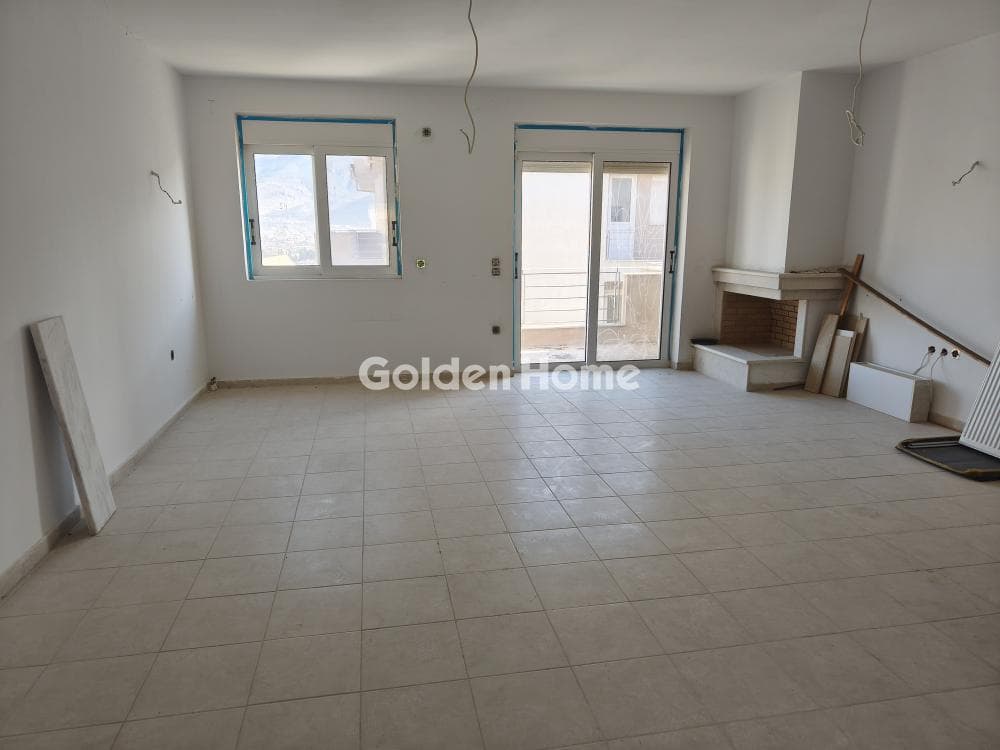 Apartment in Nea Olimpia, Kamatero — Photo 2 of 14