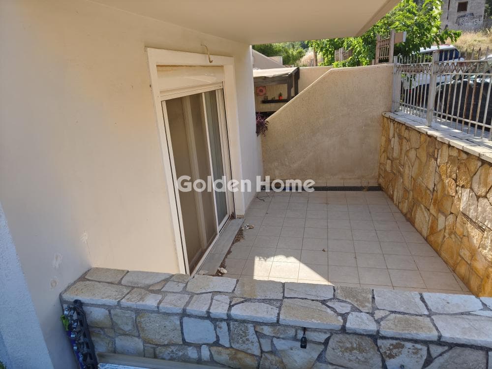 Apartment in Nea Olimpia, Kamatero — Photo 1 of 8