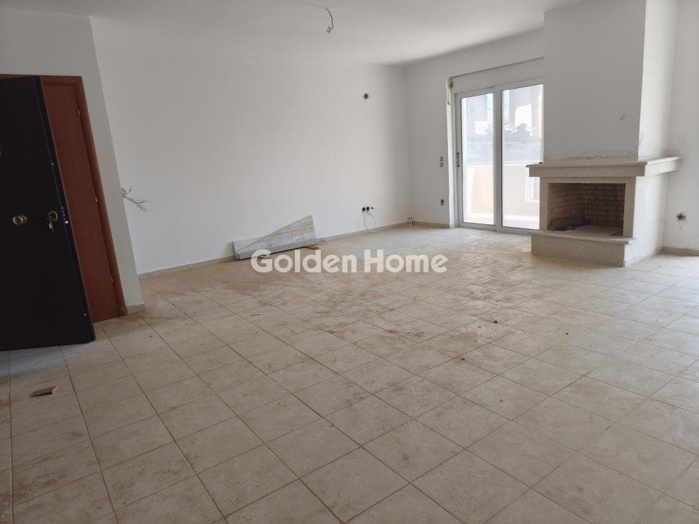 Apartment in Nea Olimpia, Kamatero — Photo 2 of 16
