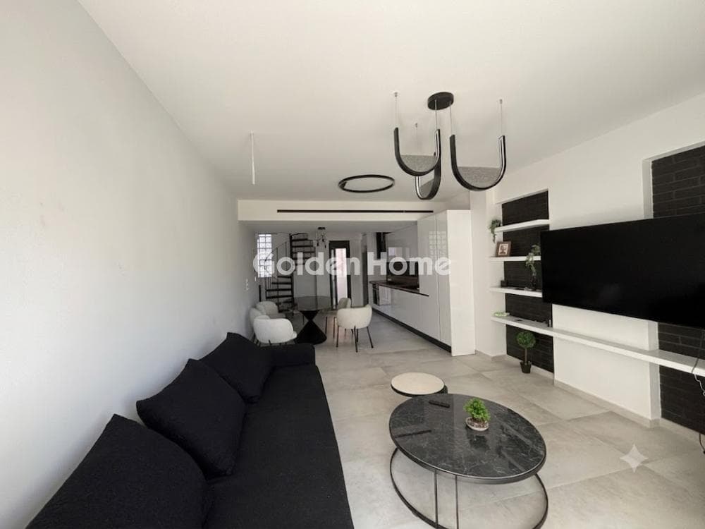 Apartment in Petralona, Petralona — Photo 2 of 33