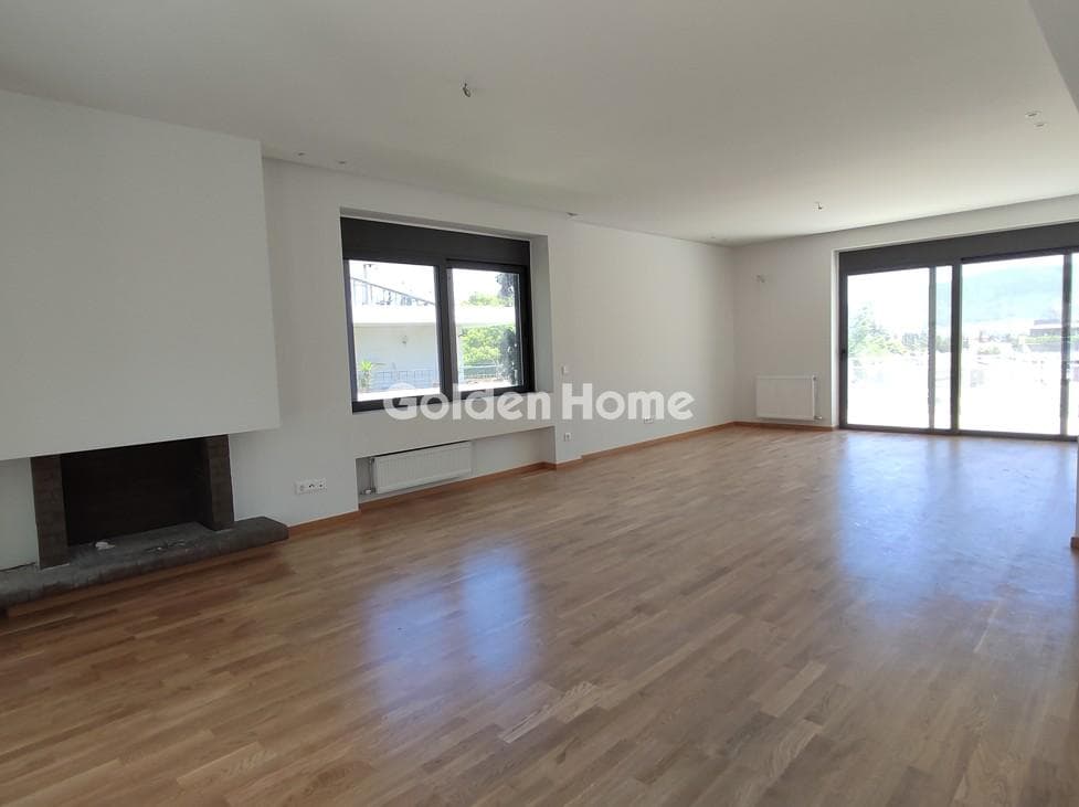 Apartment in Arsakeio, Filothei — Photo 1 of 15