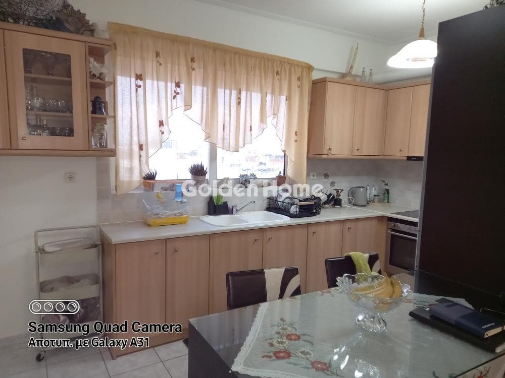 Apartment in Center, Ilion — Photo 4 of 7