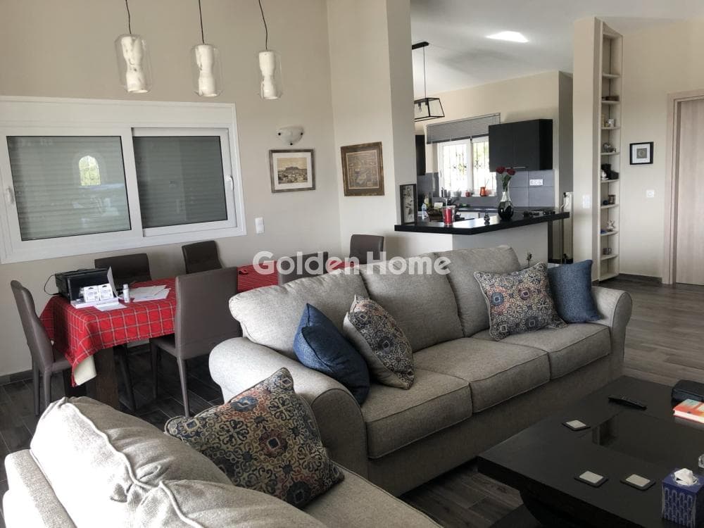 Apartment in Kalitexnoupoli, Rafina — Photo 2 of 11
