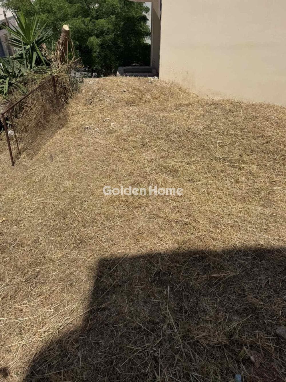Building Plot in Ano Neapoli, Nikaia — Photo 1 of 2