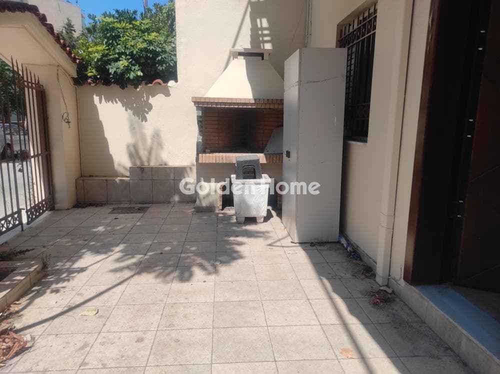 Apartment in Megala Sxoinia A, Acharnes — Photo 1 of 14