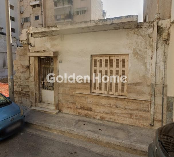 House in Kaminia, Piraeus