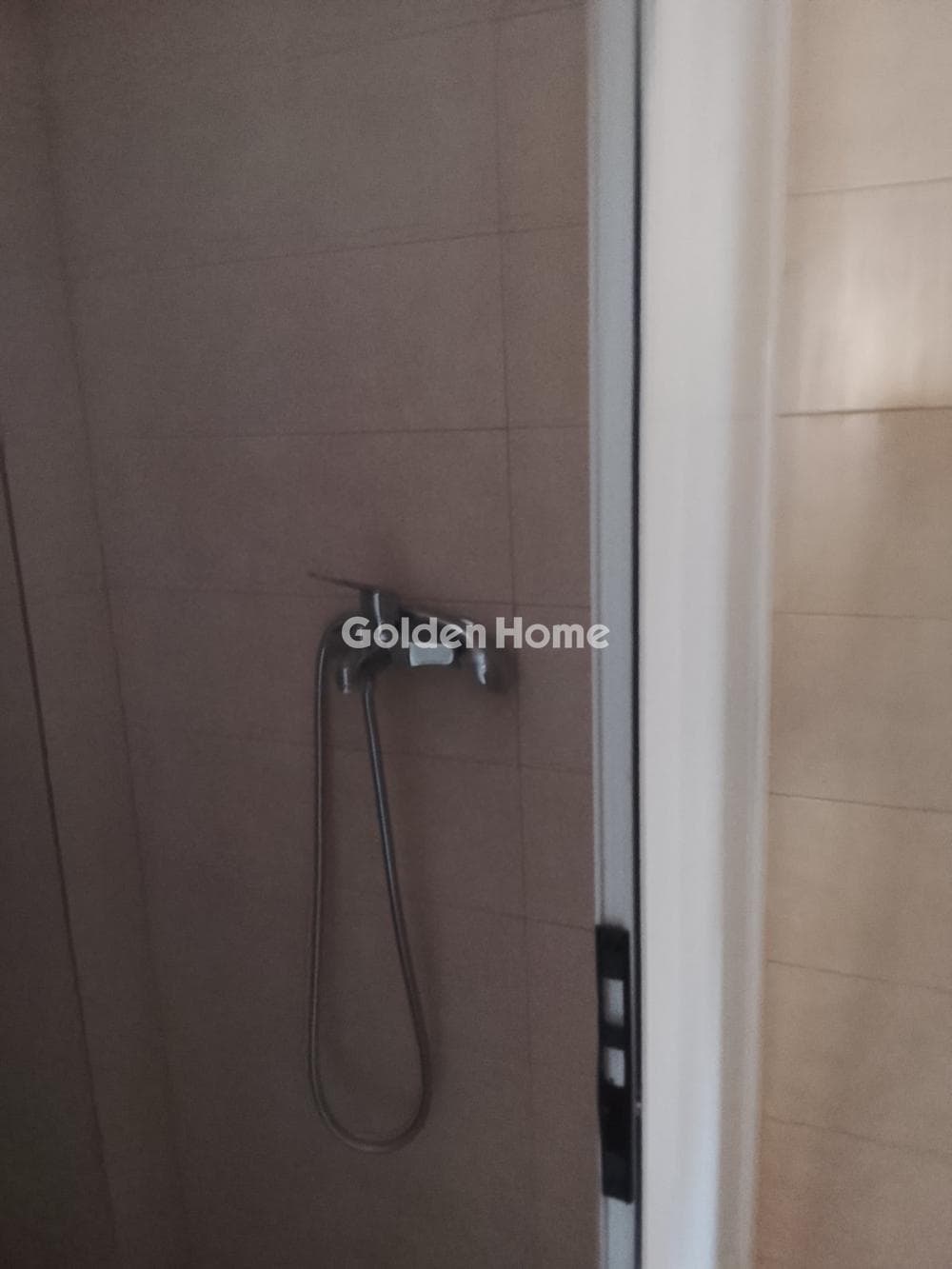 Retail Store in Center, Dafni — Photo 20 of 25