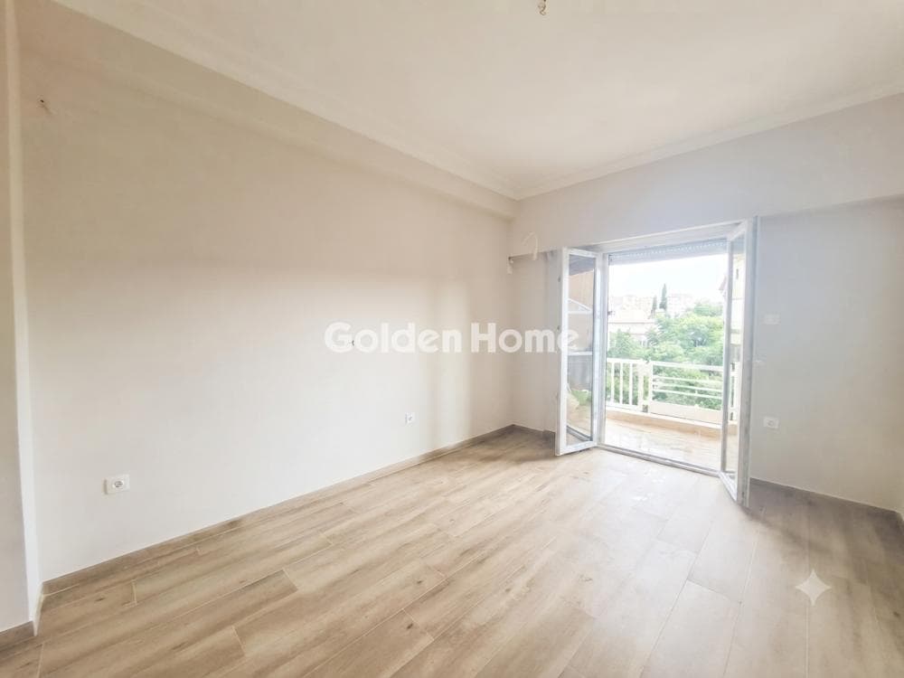 Apartment in Eleftheroupoli, Nea Ionia — Photo 1 of 23