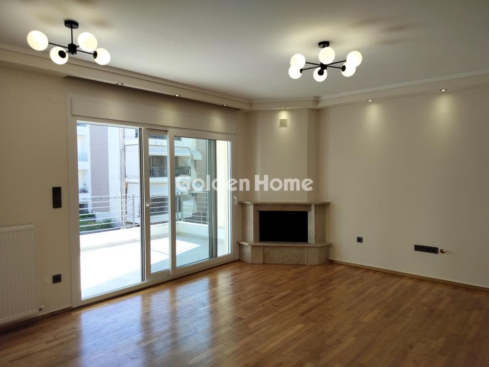 Apartment in Center, Pylea — Photo 3 of 33