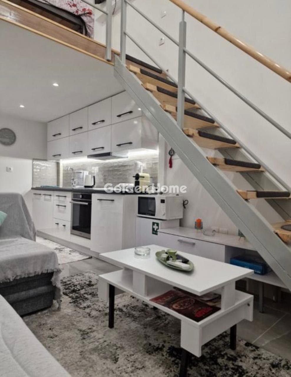 Apartment in Plateia Vathis, Kentro — Photo 2 of 10
