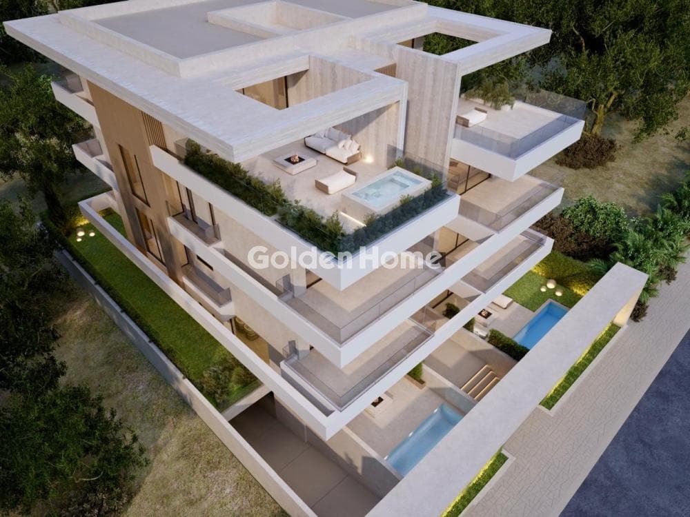 Apartment in Golf, Glyfada — Photo 1 of 3