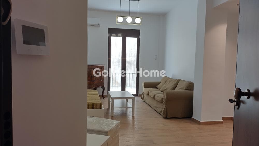 Apartment in Rouf, Tavros — Photo 4 of 28