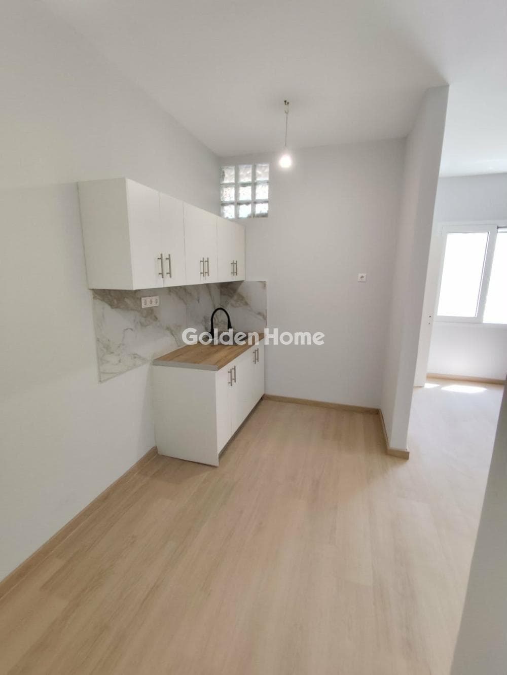 Apartment in Zoni Chondreboriou, Exarchia - Neapoli — Photo 1 of 12