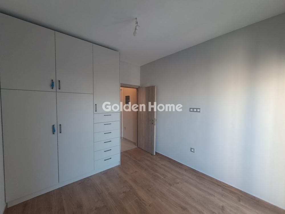 Apartment in Platia Koumoundourou, Kentro — Photo 10 of 16