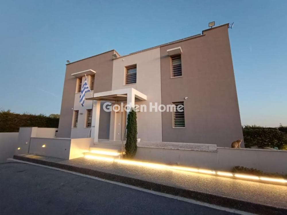 House in Trilofo, Mikra — Photo 2 of 17