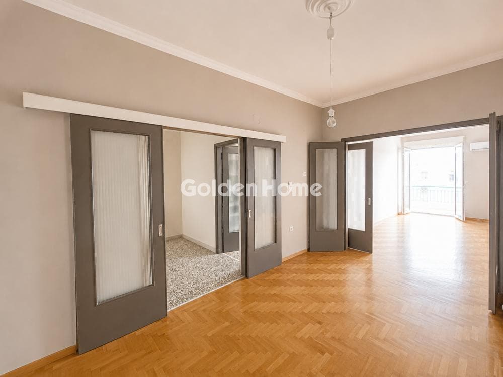 Apartment in Strefi, Exarchia - Neapoli — Photo 1 of 26