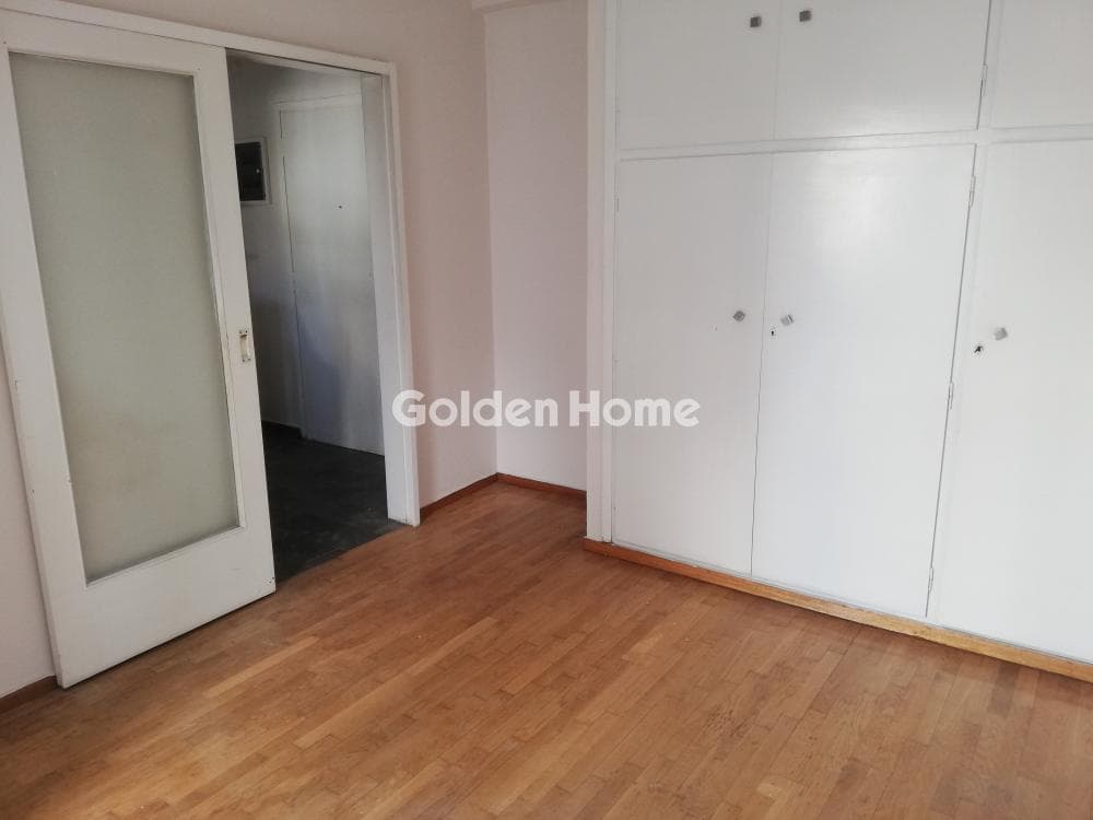 Apartment in Thimarakia, Attiki — Photo 1 of 28