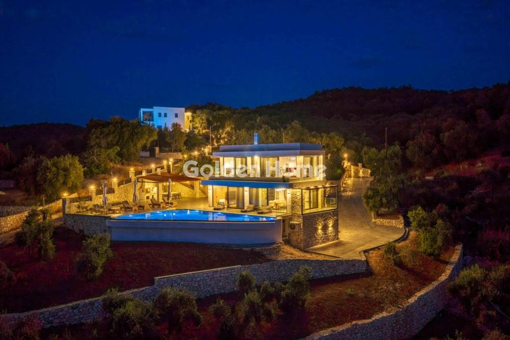 House in Kassiopi, Corfu — Photo 33 of 39