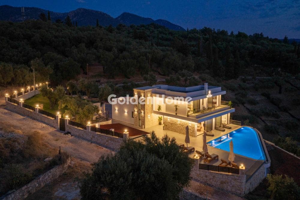 House in Kassiopi, Corfu — Photo 34 of 39