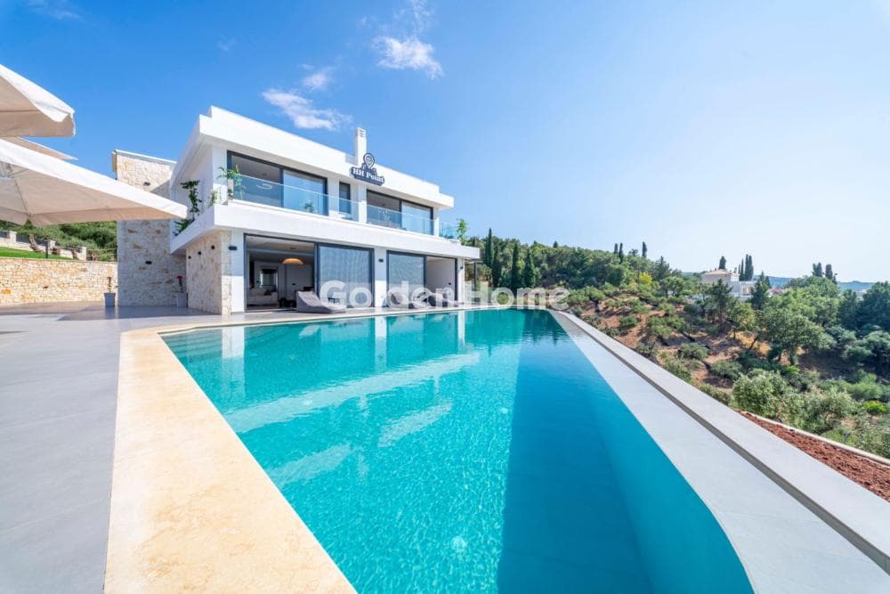 House in Kassiopi, Corfu — Photo 36 of 39