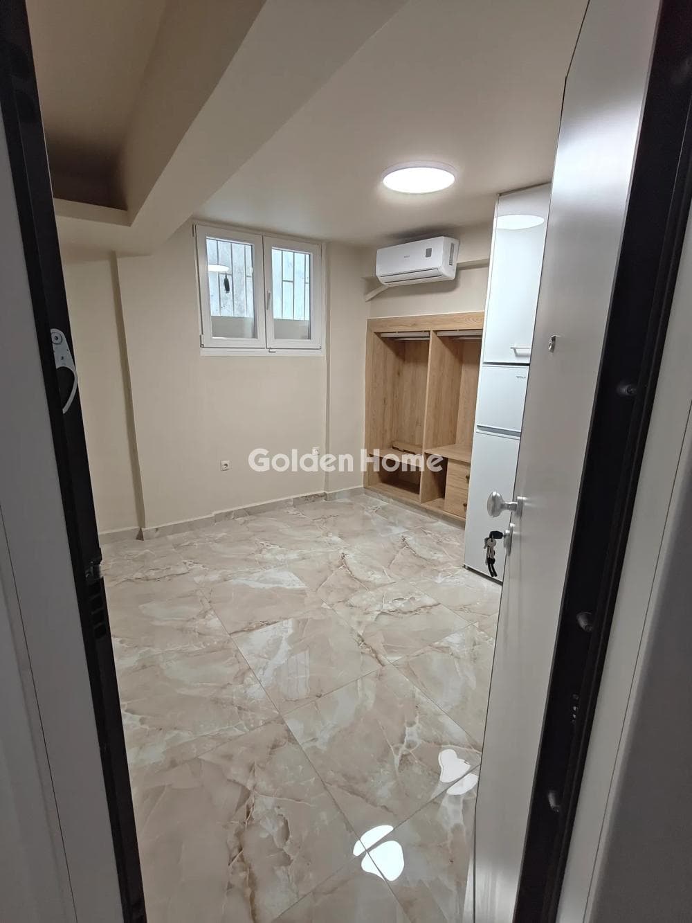 Apartment in Exarcheia, Exarchia - Neapoli — Photo 3 of 11