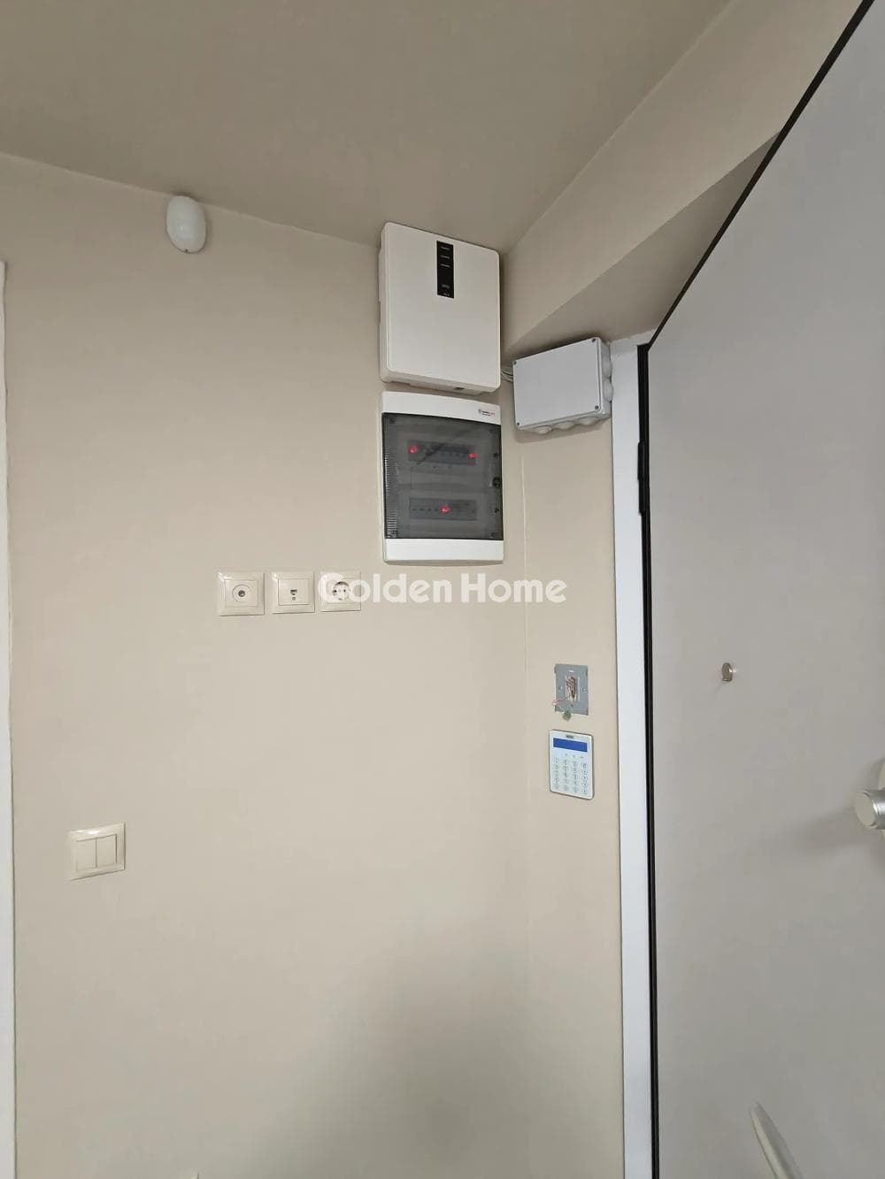 Apartment in Exarcheia, Exarchia - Neapoli — Photo 9 of 11