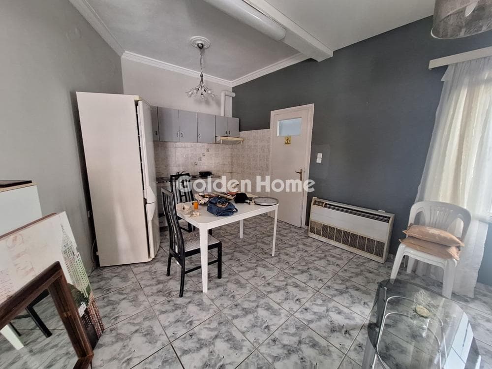 House in Peristeri, Peristeri — Photo 3 of 17