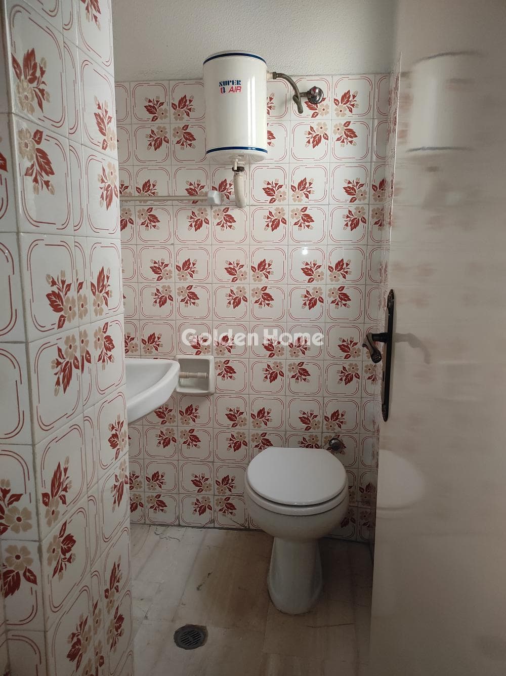 Apartment in Aspra Chomata, Nikaia — Photo 4 of 18