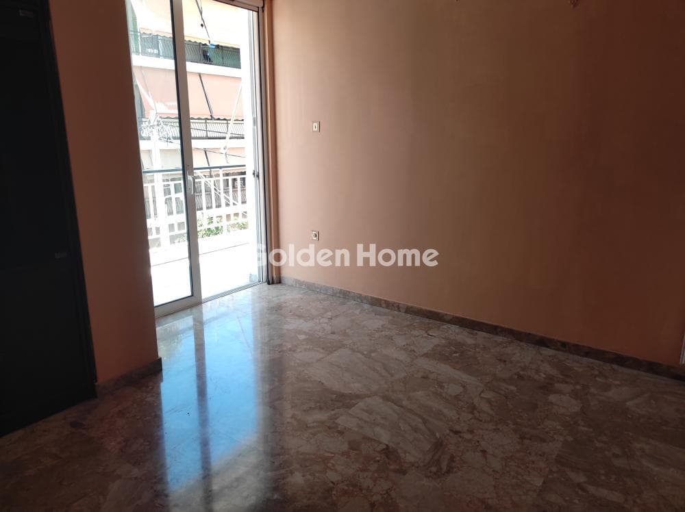 Apartment in Aspra Chomata, Nikaia — Photo 8 of 18