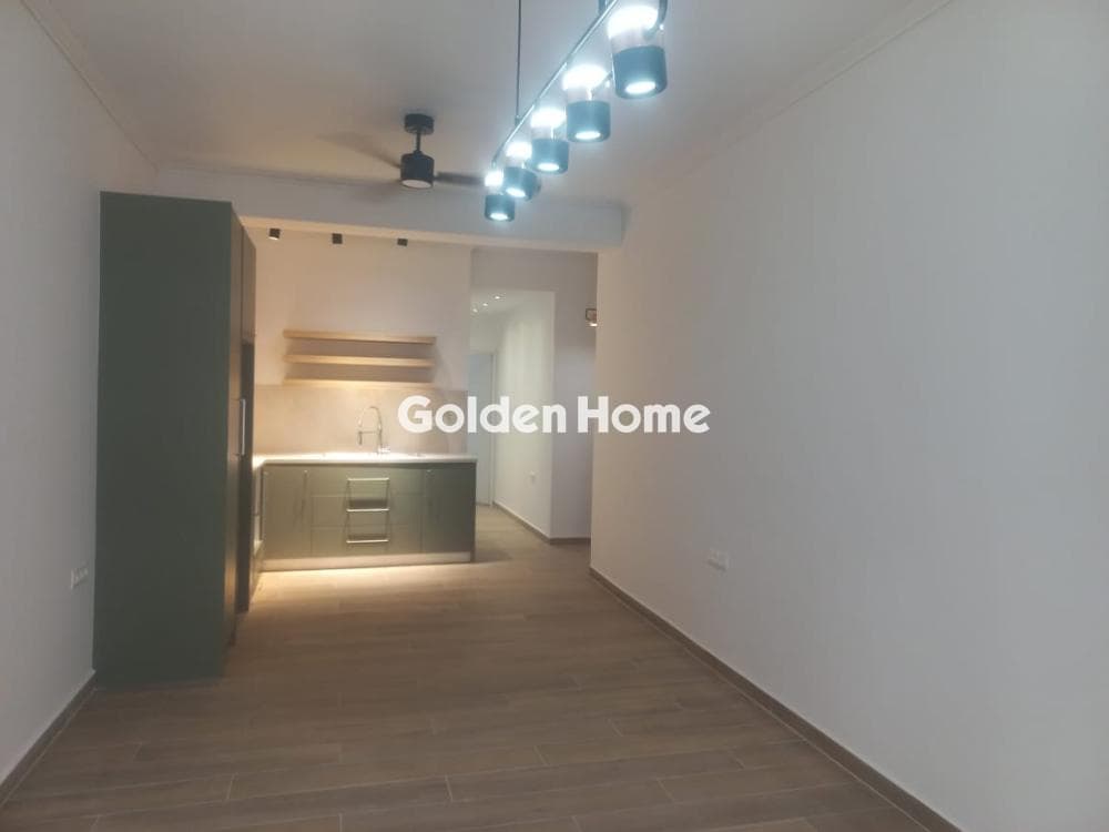 Apartment in Rouf, Tavros — Photo 1 of 25
