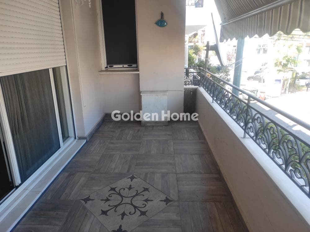 Apartment in Mikrolimano, Piraeus — Photo 14 of 28