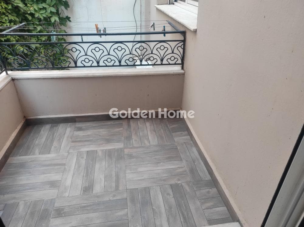 Apartment in Mikrolimano, Piraeus — Photo 27 of 28
