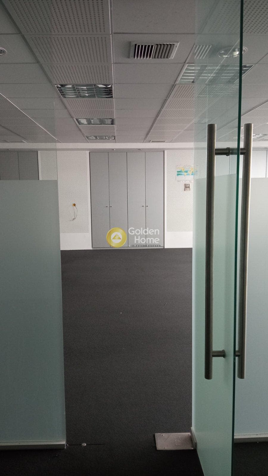 Office in Terpsithea, Piraeus — Photo 2 of 25