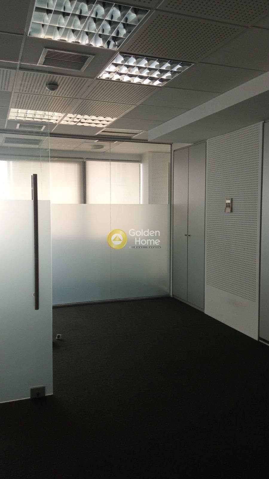 Office in Terpsithea, Piraeus — Photo 9 of 25