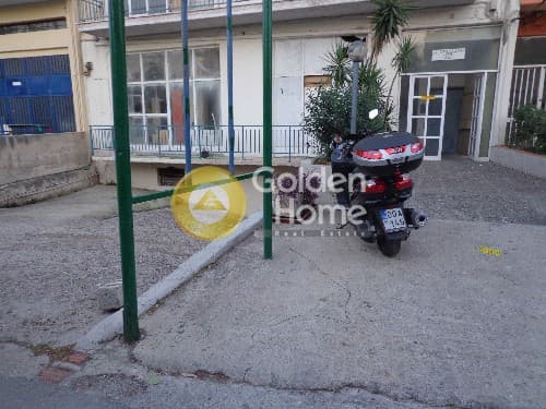 Βιομηχανικός Χώρος στην Αγία Ελεούσα, Καλλιθέα — Φωτογραφία 1 από 8