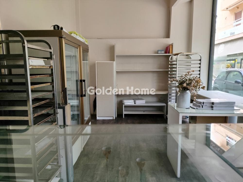 Retail Store in Center, Chalandri — Photo 2 of 7