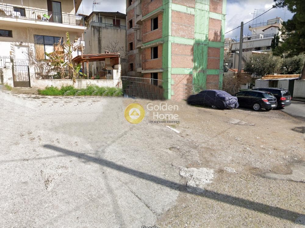 Οικόπεδο στην Καναπίτσα, Μεταμόρφωση