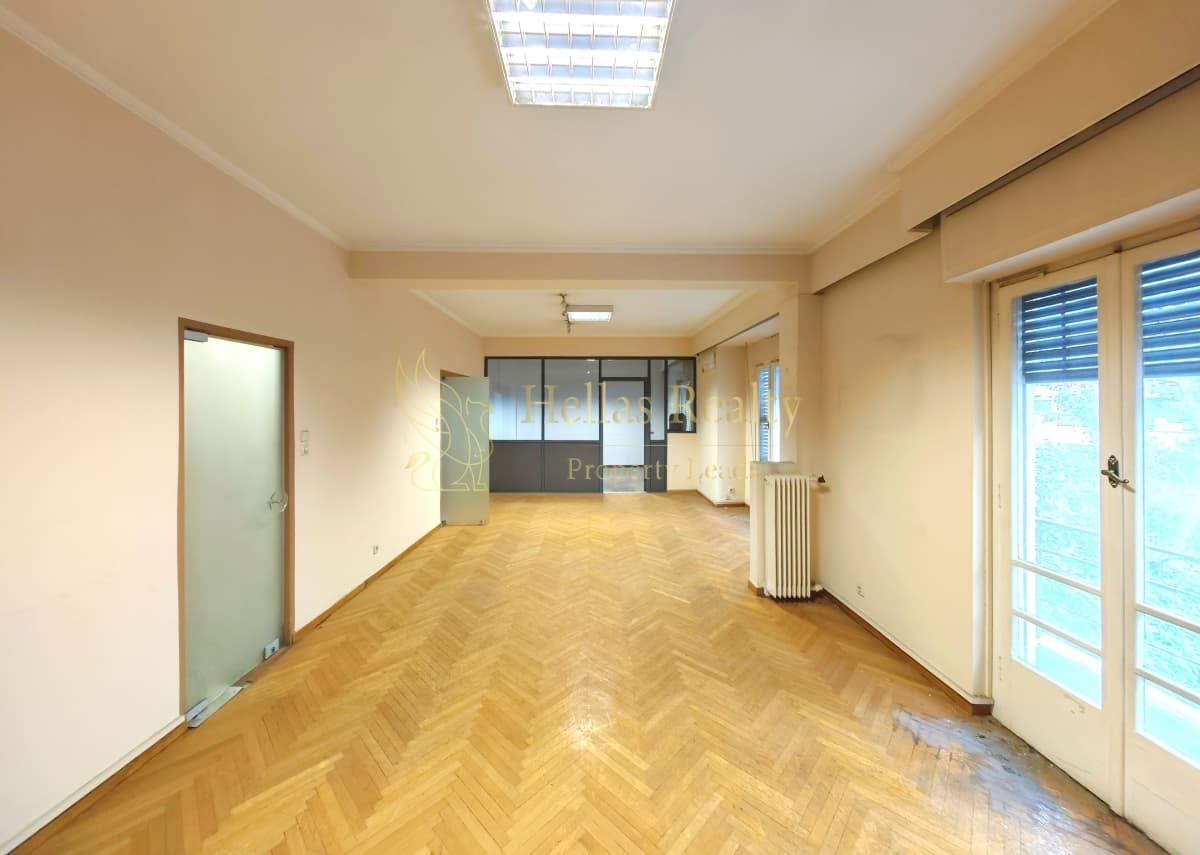 Office in Politechneio, Exarchia - Neapoli — Photo 2 of 11