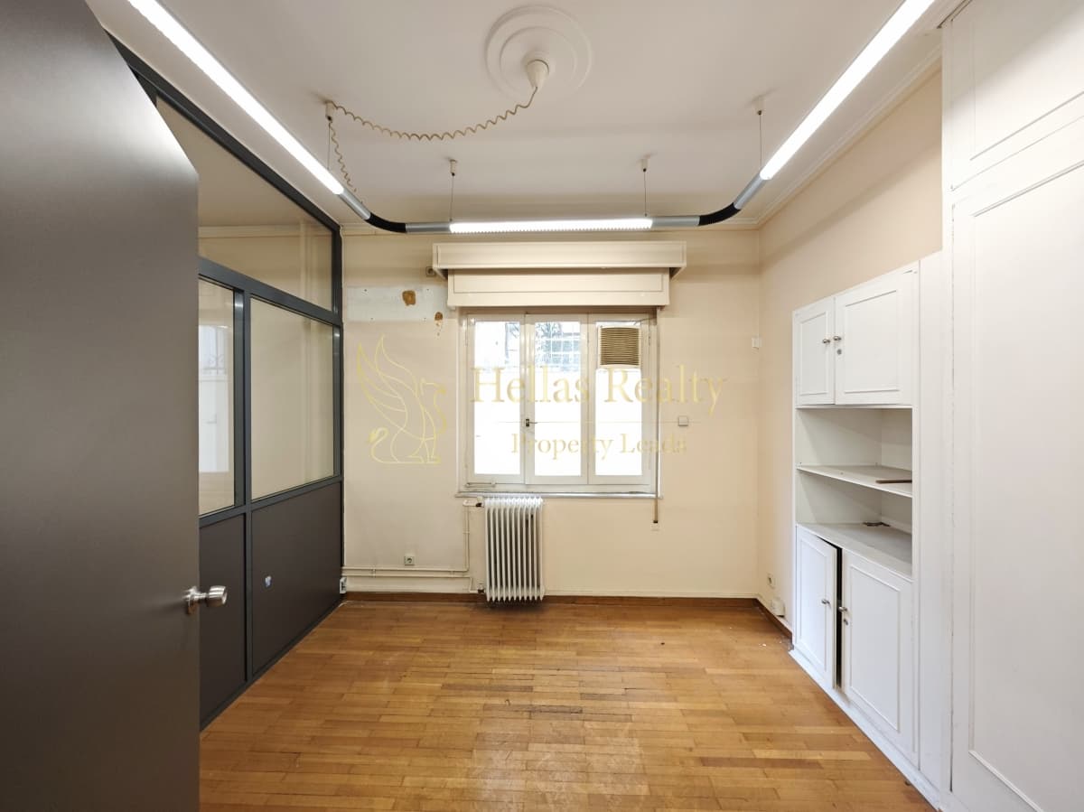 Office in Politechneio, Exarchia - Neapoli — Photo 6 of 11