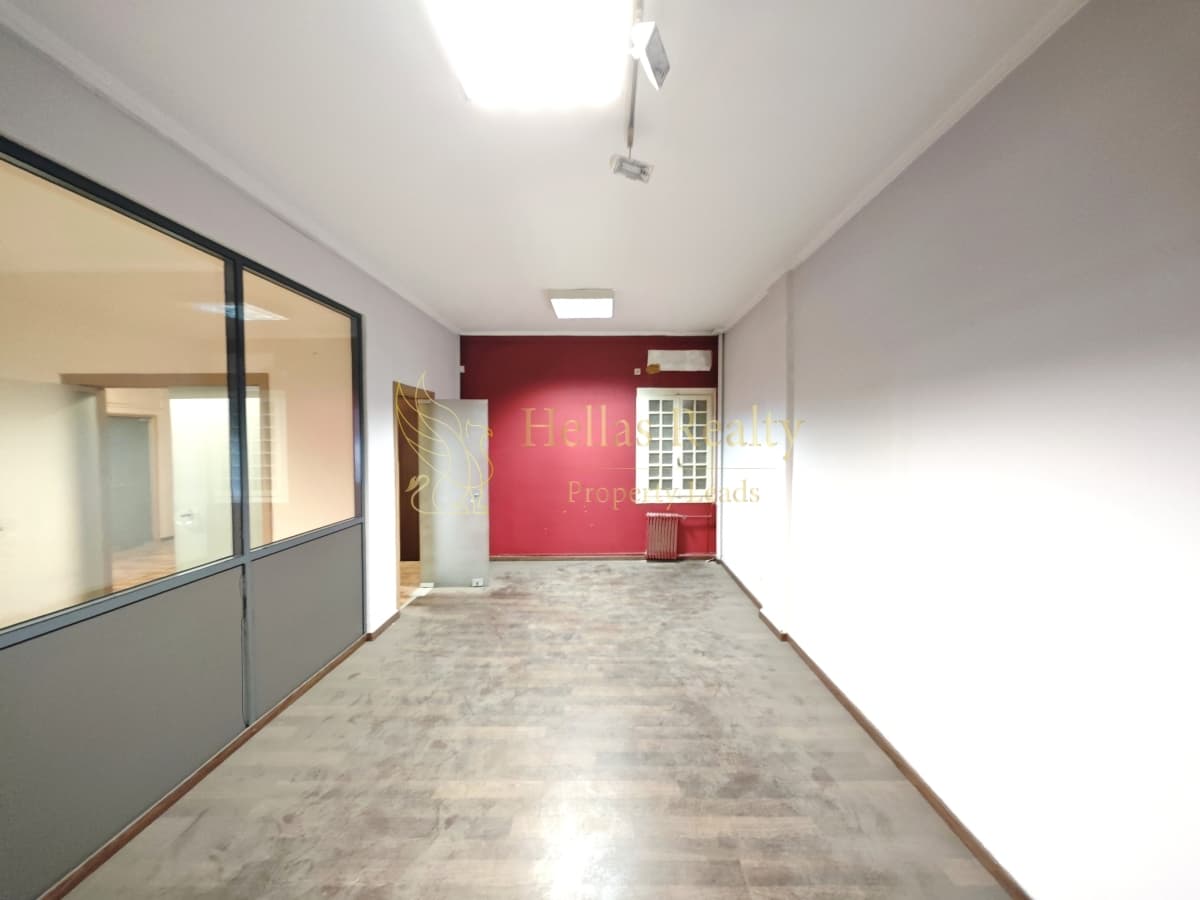Office in Politechneio, Exarchia - Neapoli — Photo 4 of 11
