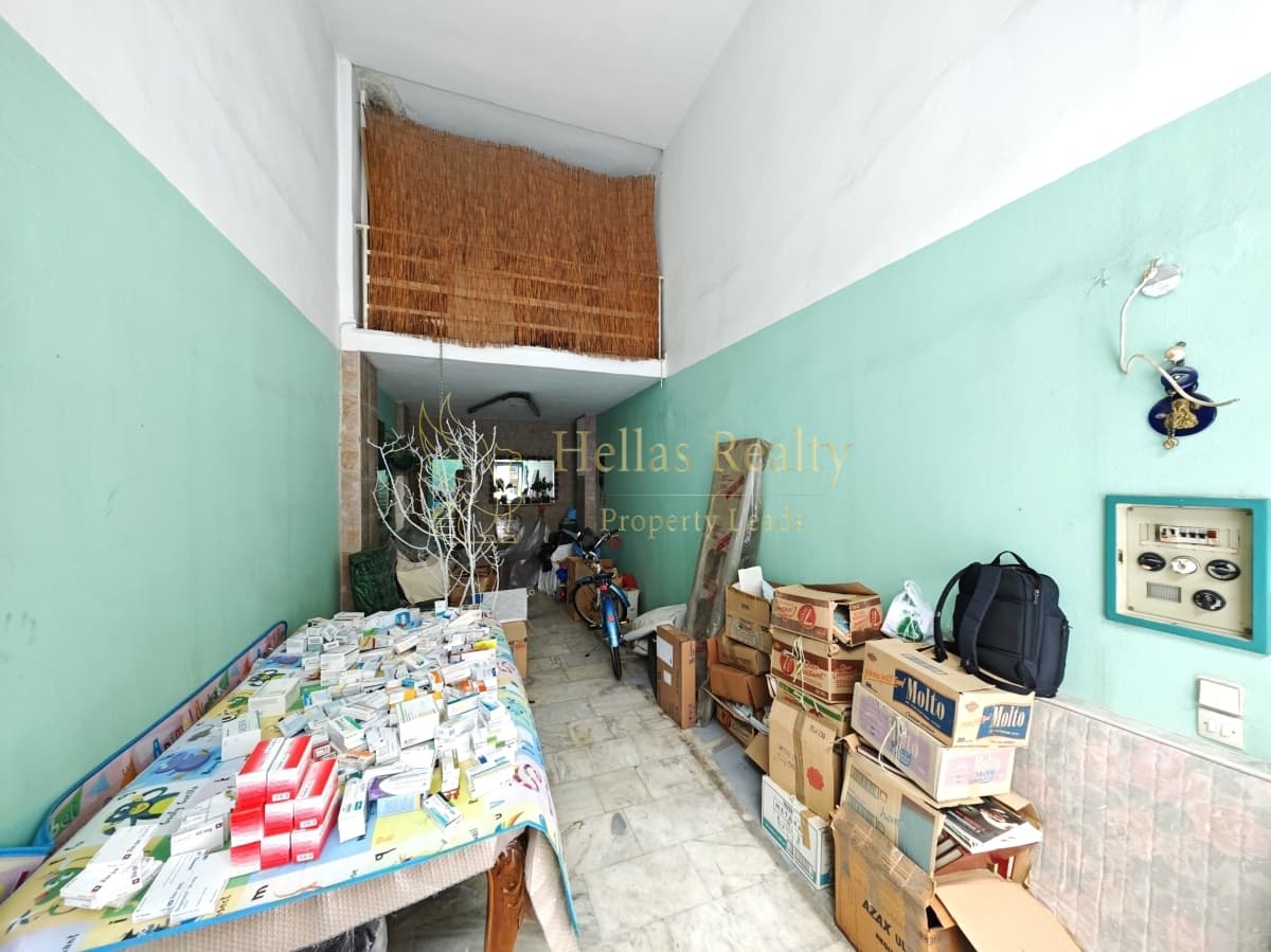 Retail Store in Charokopou, Kalithea — Photo 1 of 9