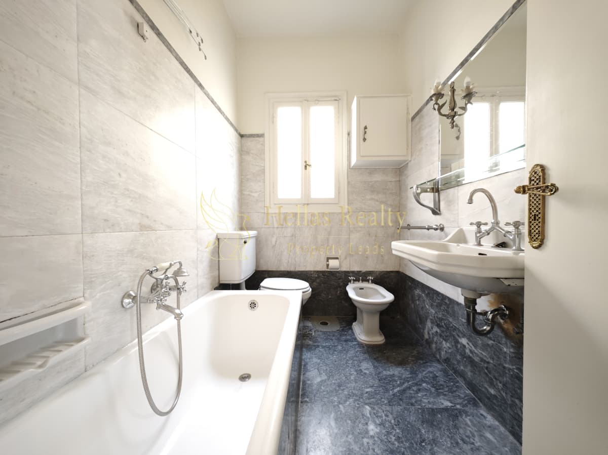 Apartment in Politechneio, Exarchia - Neapoli — Photo 13 of 16