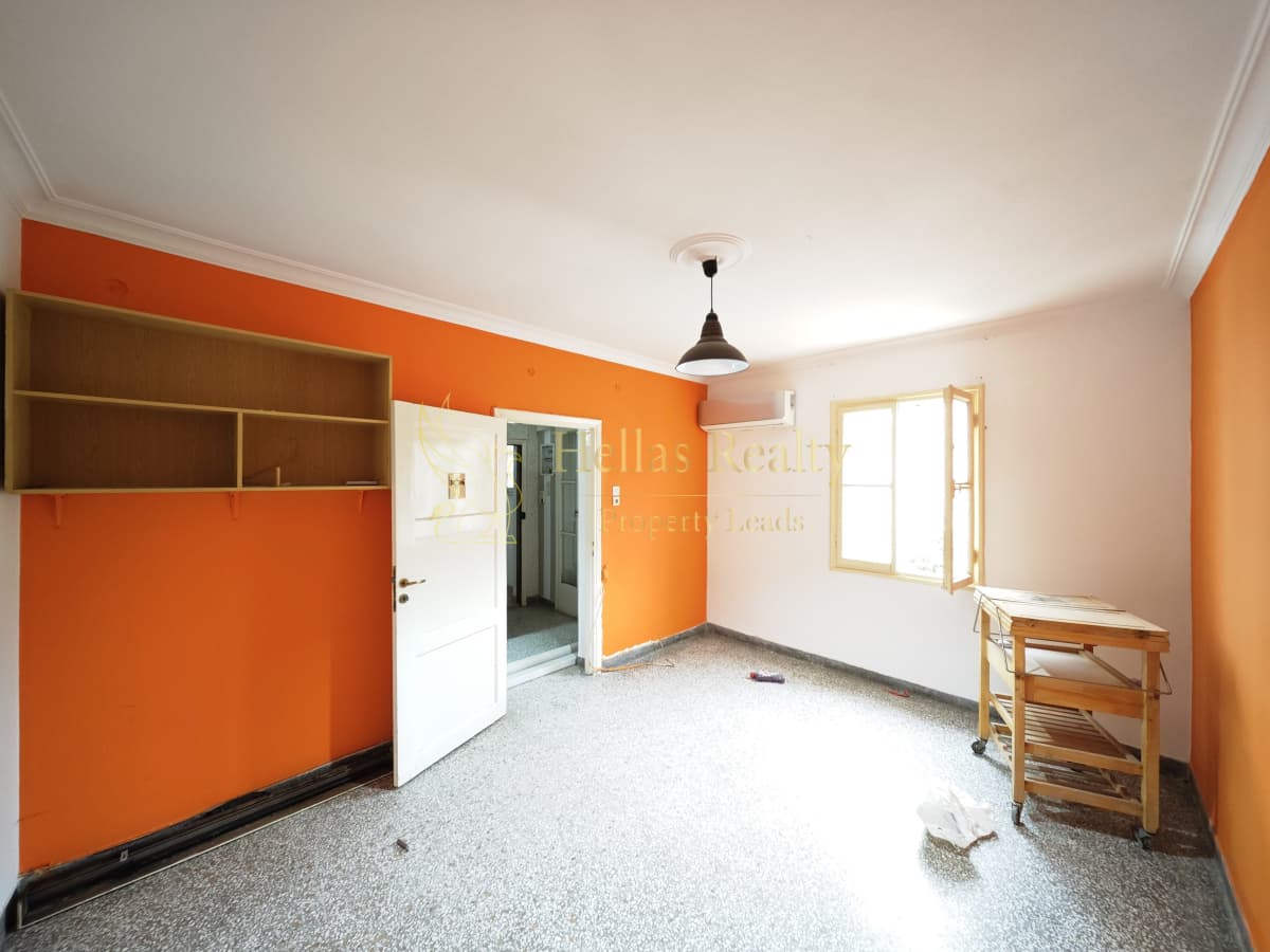 Apartment in Plateia Anagenniseos, Kaisariani — Photo 1 of 8