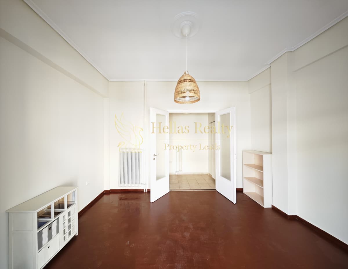 Apartment in Neo Pagkrati, Vironas — Photo 2 of 15
