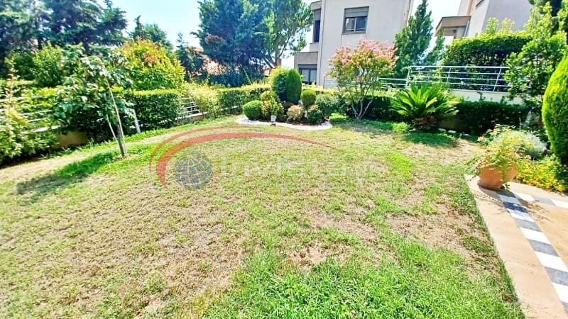 Μονοκατοικία στην Κέντρο, Πανόραμα — Φωτογραφία 2 από 25