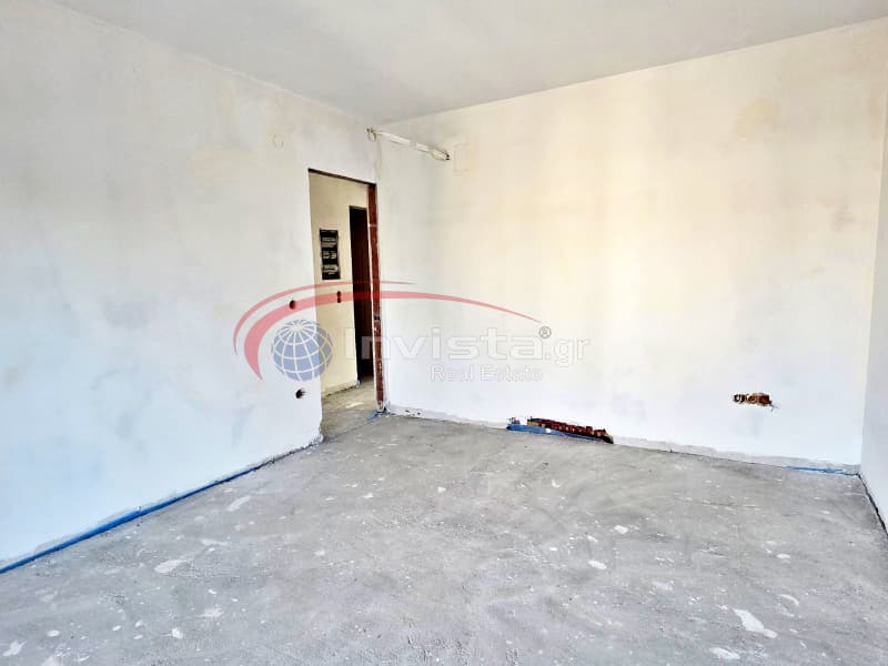 Apartment in Center, Thermi — Photo 4 of 16